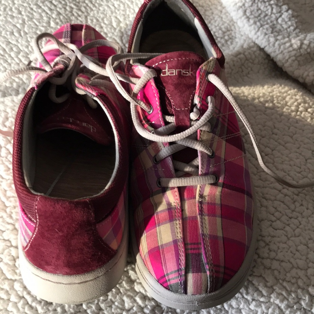 Dansko tennis shoes